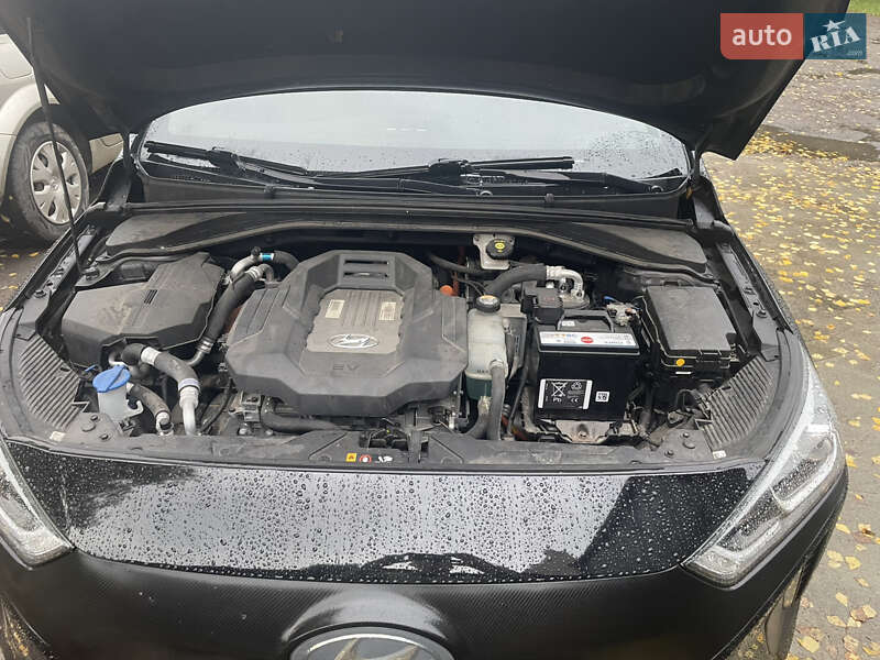 Хэтчбек Hyundai Ioniq 2017 в Житомире