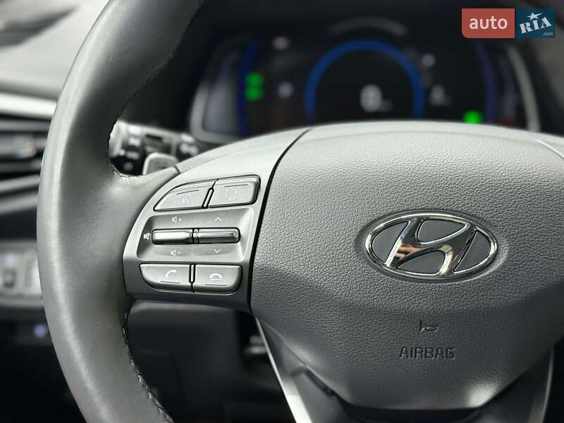 Лифтбек Hyundai Ioniq 2021 в Луцке