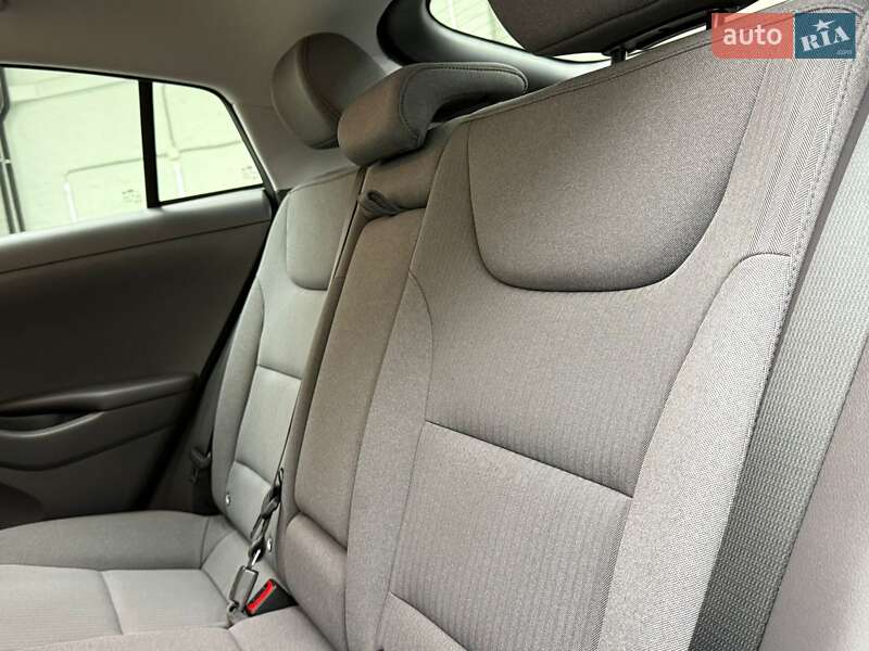 Лифтбек Hyundai Ioniq 2021 в Луцке