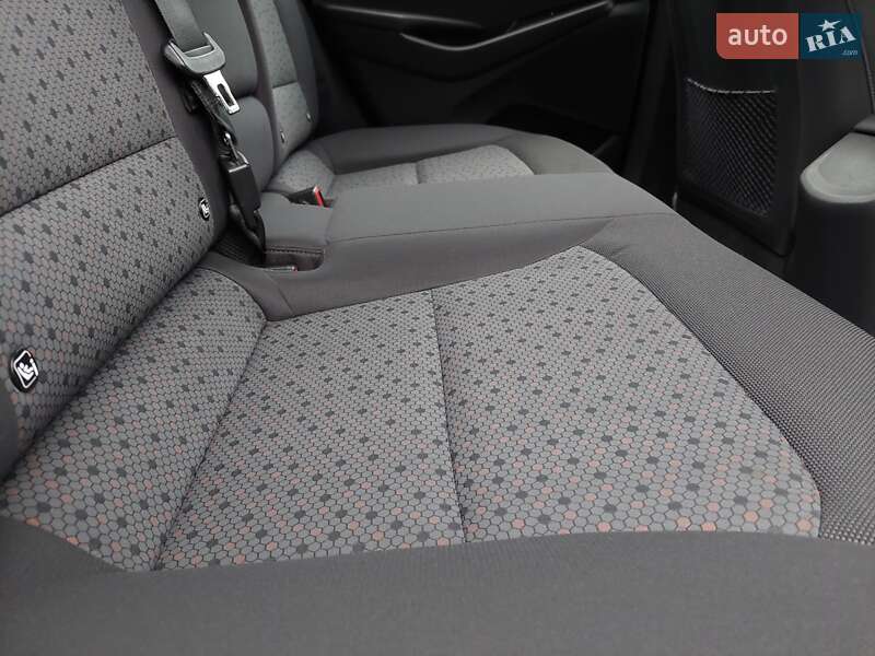 Лифтбек Hyundai Ioniq 2019 в Первомайске фото 54 Лифтбек Hyundai Ioniq 2019 в Первомайске