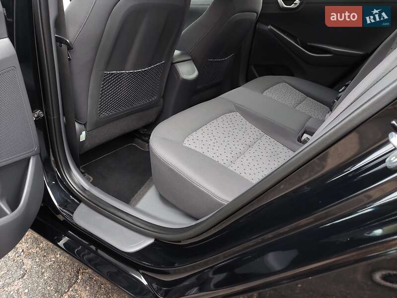Лифтбек Hyundai Ioniq 2019 в Первомайске фото 59 Лифтбек Hyundai Ioniq 2019 в Первомайске