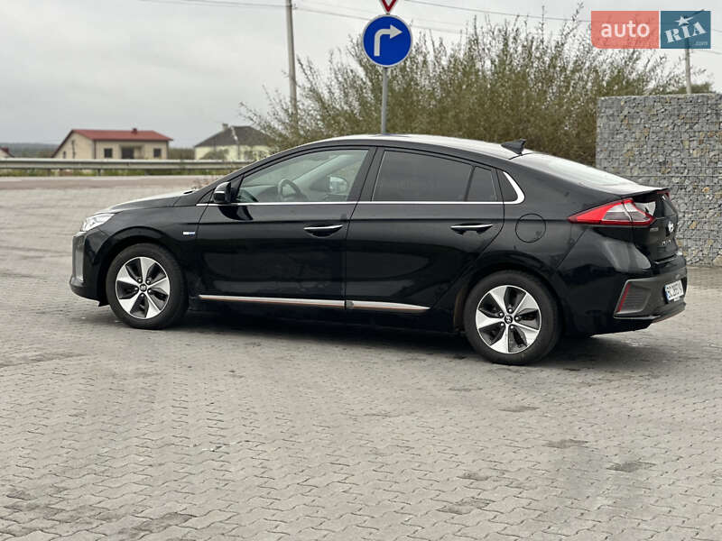 Хэтчбек Hyundai Ioniq 2017 в Львове