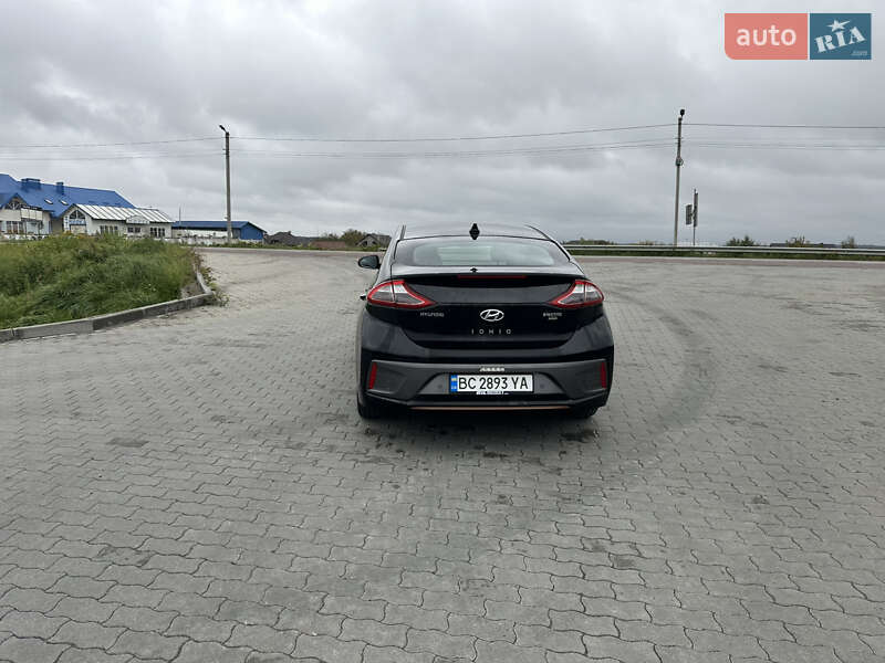 Хэтчбек Hyundai Ioniq 2017 в Львове