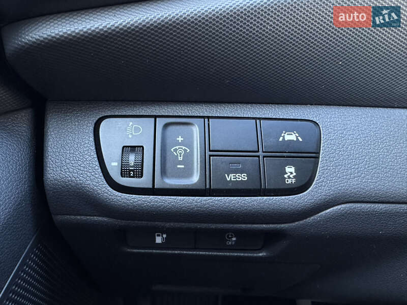 Хэтчбек Hyundai Ioniq 2019 в Киеве