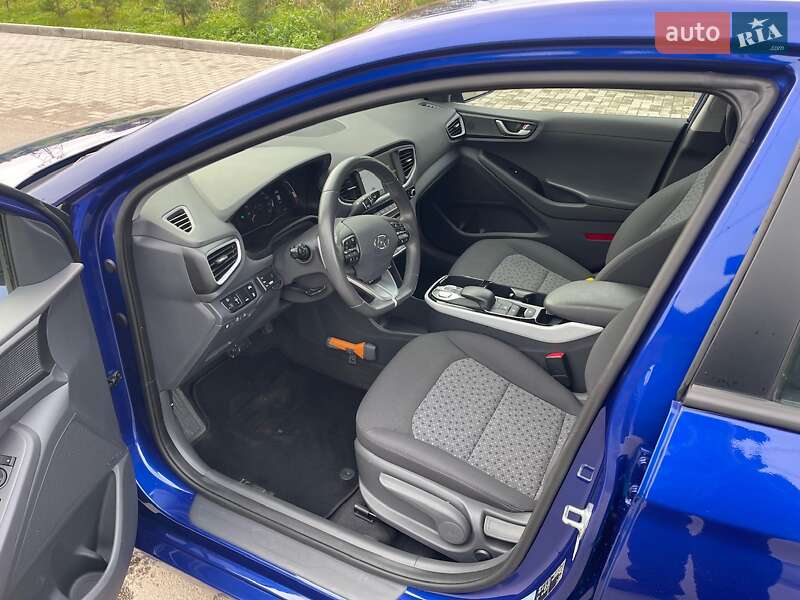 Хэтчбек Hyundai Ioniq 2018 в Ровно