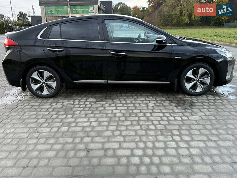 Хэтчбек Hyundai Ioniq 2018 в Львове фото 23 Хэтчбек Hyundai Ioniq 2018 в Львове