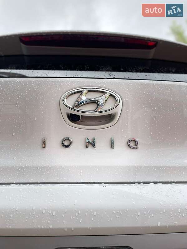 Хэтчбек Hyundai Ioniq 2018 в Луцке фото 11 Хэтчбек Hyundai Ioniq 2018 в Луцке