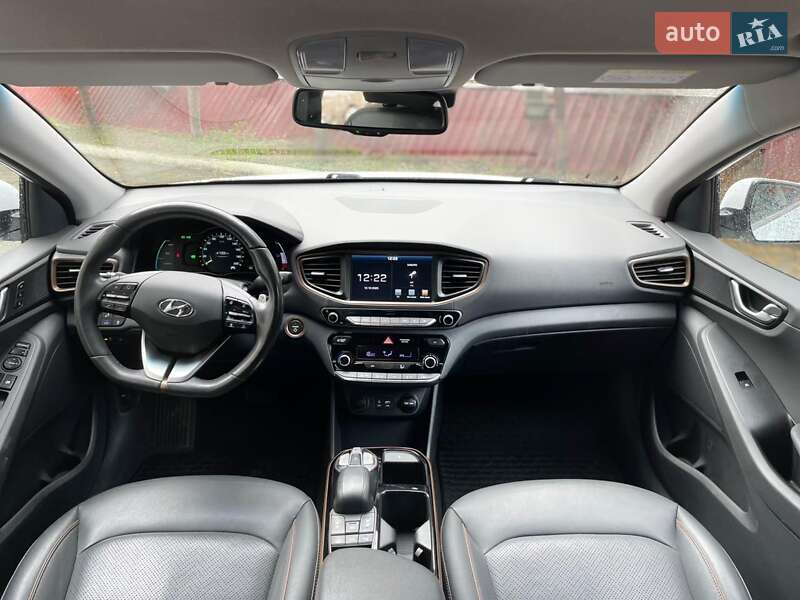 Хэтчбек Hyundai Ioniq 2018 в Луцке фото 21 Хэтчбек Hyundai Ioniq 2018 в Луцке