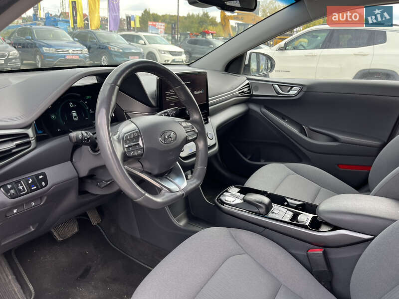 Лифтбек Hyundai Ioniq 2020 в Львове