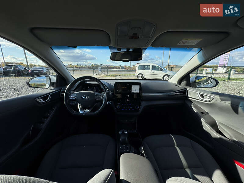 Лифтбек Hyundai Ioniq 2020 в Умани