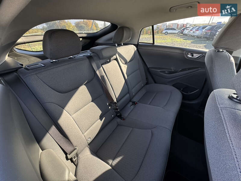 Лифтбек Hyundai Ioniq 2020 в Умани