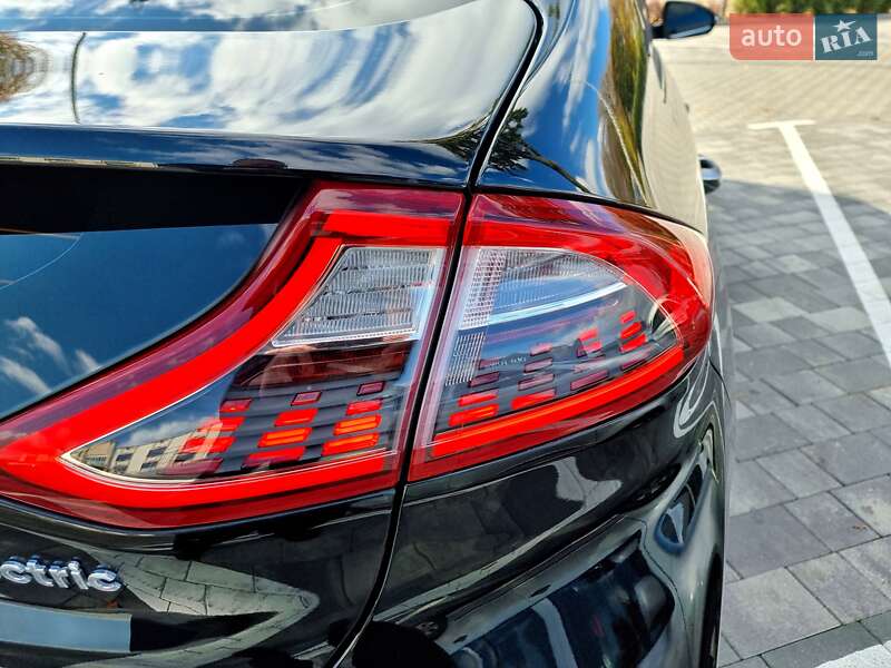 Хэтчбек Hyundai Ioniq 2018 в Виннице