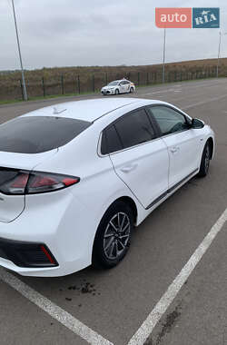 Лифтбек Hyundai Ioniq 2020 в 