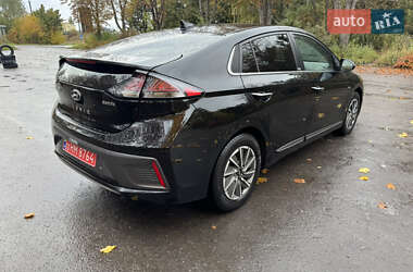Лифтбек Hyundai Ioniq 2020 в 