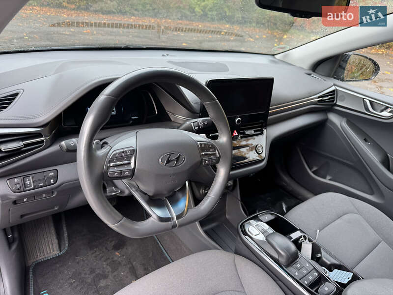 Лифтбек Hyundai Ioniq 2020 в Луцке