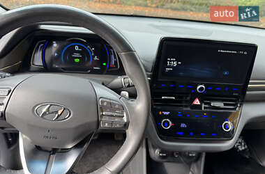 Лифтбек Hyundai Ioniq 2020 в 