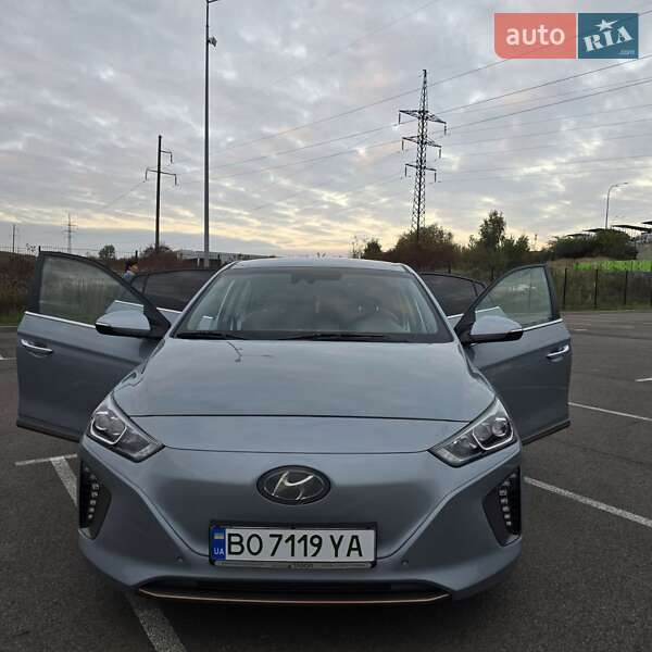 Хэтчбек Hyundai Ioniq 2017 в Ровно фото 4 Хэтчбек Hyundai Ioniq 2017 в Ровно