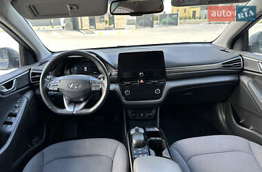 Лифтбек Hyundai Ioniq 2020 в 