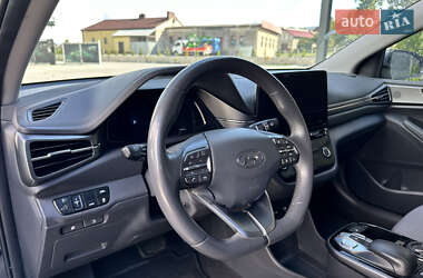 Лифтбек Hyundai Ioniq 2020 в 