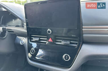 Лифтбек Hyundai Ioniq 2020 в 