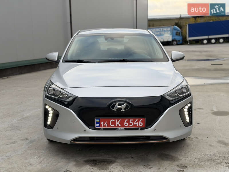 Хэтчбек Hyundai Ioniq 2018 в Виннице фото 3 Хэтчбек Hyundai Ioniq 2018 в Виннице