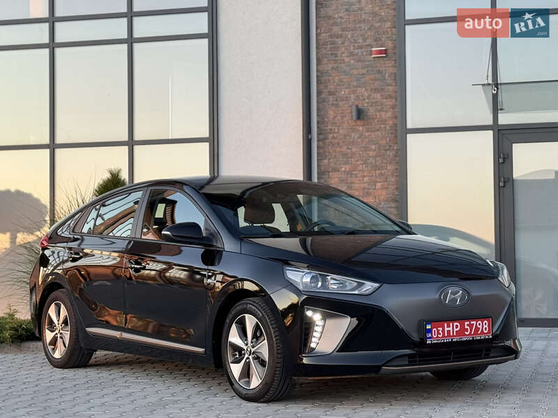 Хэтчбек Hyundai Ioniq 2018 в Тернополе