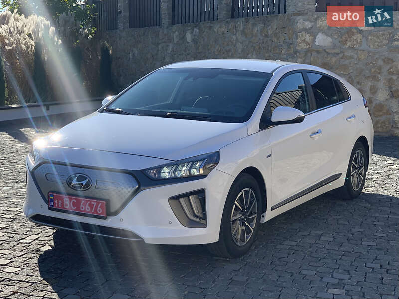 Лифтбек Hyundai Ioniq 2021 в Ровно