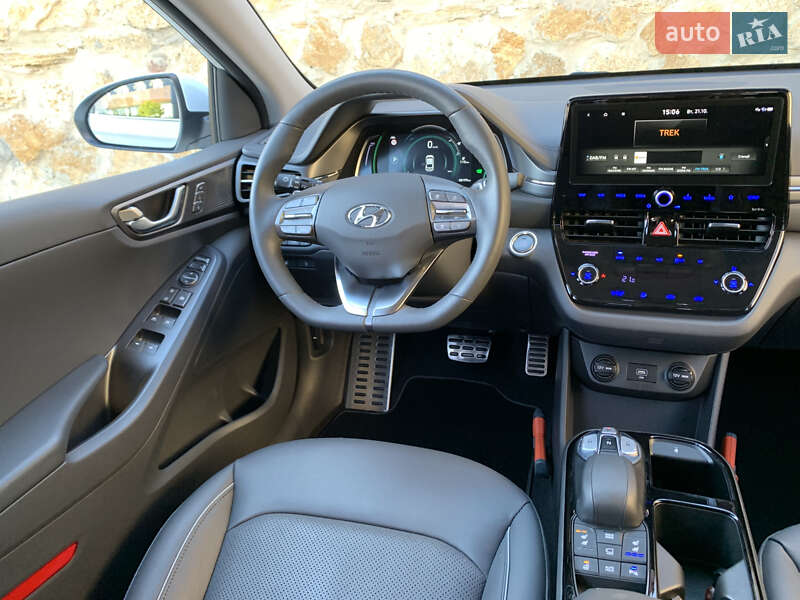 Лифтбек Hyundai Ioniq 2021 в Ровно