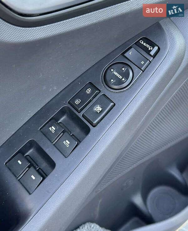 Лифтбек Hyundai Ioniq 2019 в Березовке фото 16 Лифтбек Hyundai Ioniq 2019 в Березовке