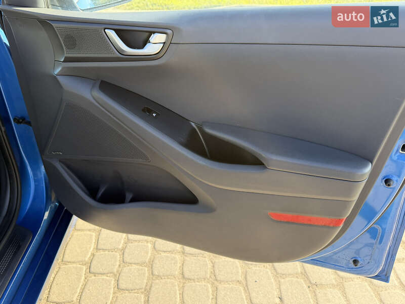 Хэтчбек Hyundai Ioniq 2018 в Львове фото 35 Хэтчбек Hyundai Ioniq 2018 в Львове