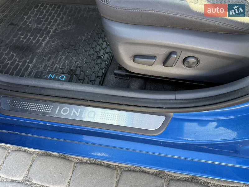 Хэтчбек Hyundai Ioniq 2018 в Львове фото 25 Хэтчбек Hyundai Ioniq 2018 в Львове