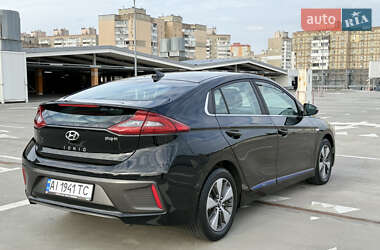 Хэтчбек Hyundai Ioniq 2018 в 
