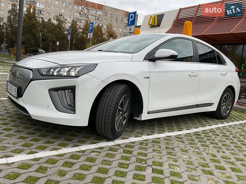 Ліфтбек Hyundai Ioniq 2019 в Брюховичах