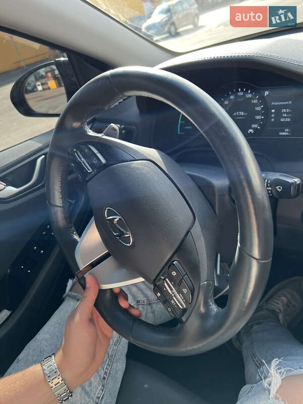 Хэтчбек Hyundai Ioniq 2016 в Житомире фото 13 Хэтчбек Hyundai Ioniq 2016 в Житомире