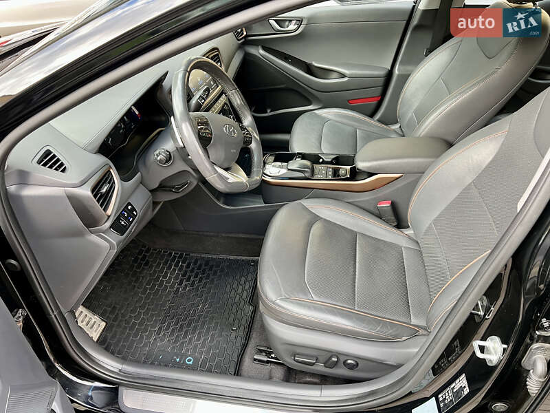 Хэтчбек Hyundai Ioniq 2019 в Луцке