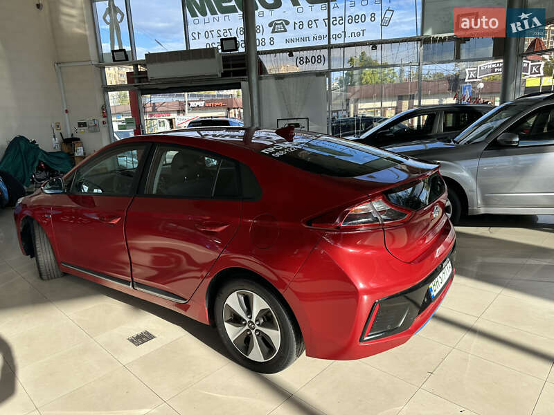 Лифтбек Hyundai Ioniq 2019 в Одессе фото 5 Лифтбек Hyundai Ioniq 2019 в Одессе
