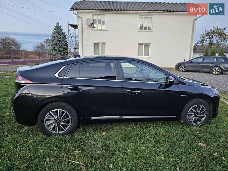 Лифтбек Hyundai Ioniq 2019 в Стрые фото 15 Лифтбек Hyundai Ioniq 2019 в Стрые