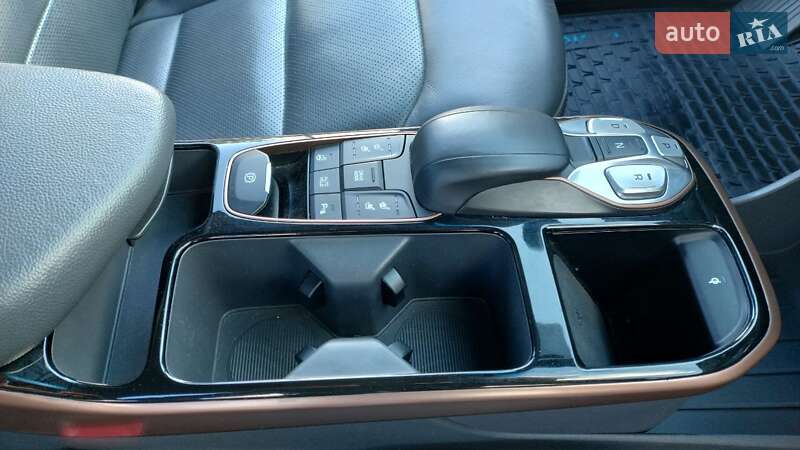 Хэтчбек Hyundai Ioniq 2016 в Умани