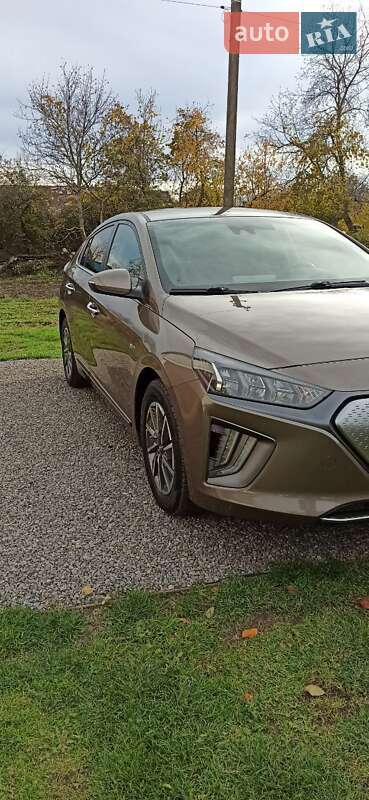 Лифтбек Hyundai Ioniq 2019 в Виннице