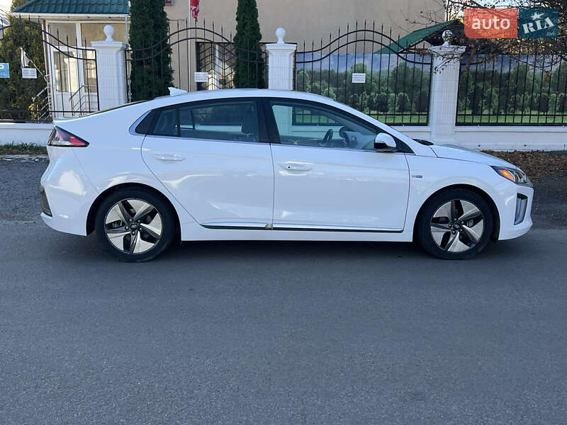 Хэтчбек Hyundai Ioniq 2019 в Виннице фото 11 Хэтчбек Hyundai Ioniq 2019 в Виннице