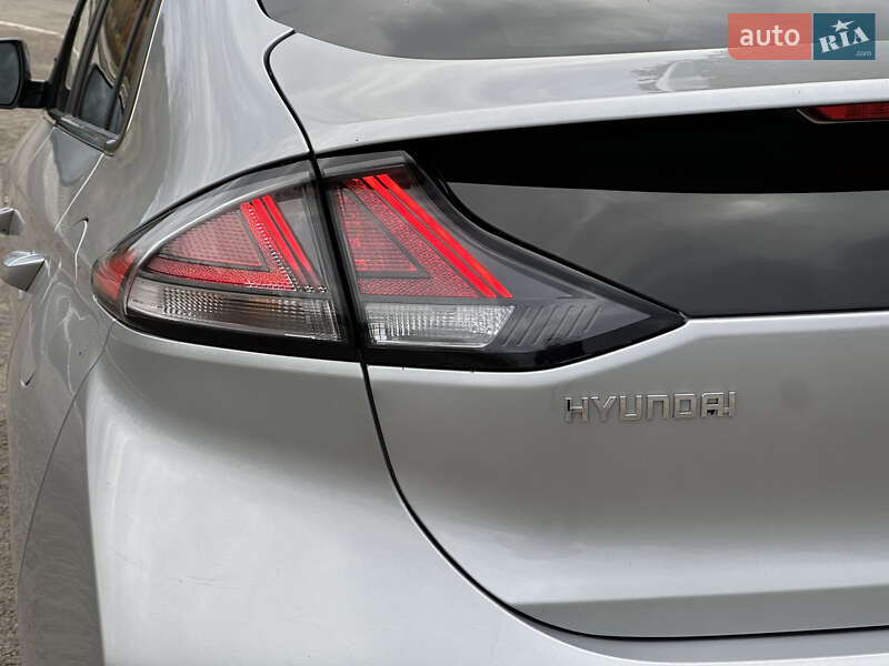 Лифтбек Hyundai Ioniq 2019 в Ковеле фото 42 Лифтбек Hyundai Ioniq 2019 в Ковеле