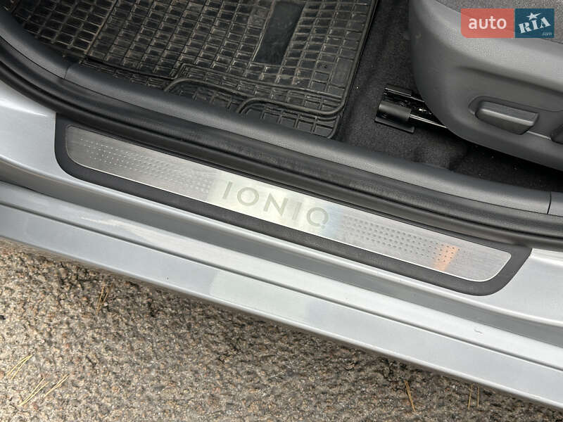 Лифтбек Hyundai Ioniq 2019 в Ковеле фото 52 Лифтбек Hyundai Ioniq 2019 в Ковеле