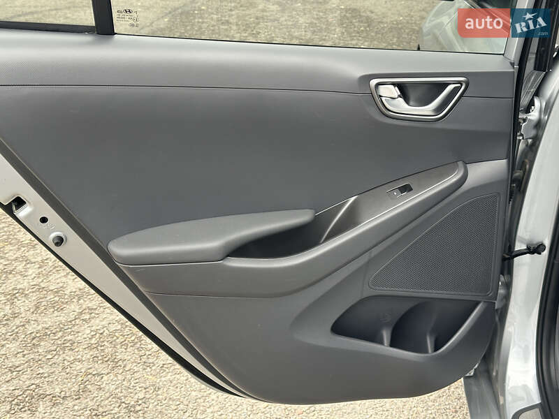 Лифтбек Hyundai Ioniq 2019 в Ковеле фото 57 Лифтбек Hyundai Ioniq 2019 в Ковеле