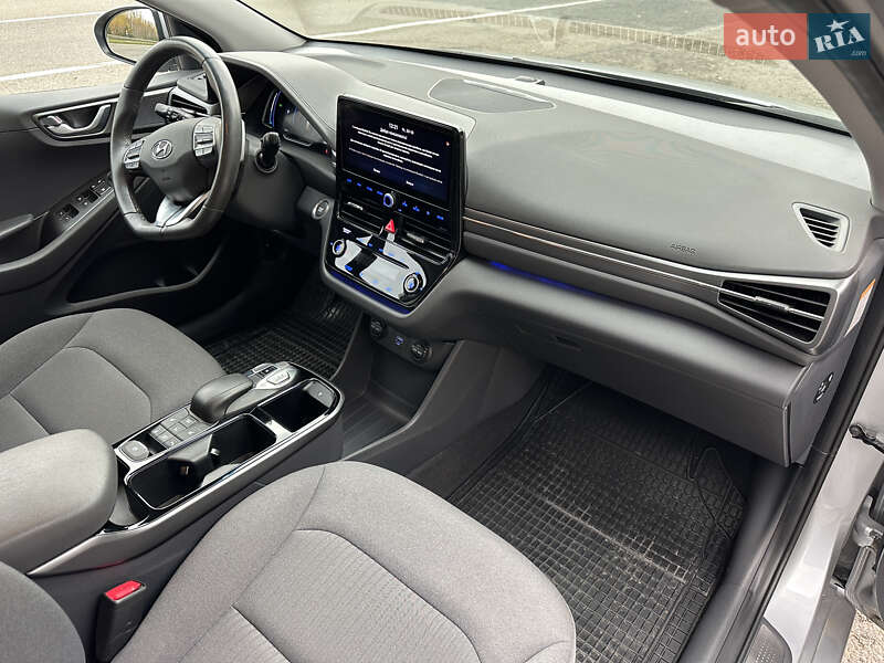 Лифтбек Hyundai Ioniq 2019 в Ковеле фото 68 Лифтбек Hyundai Ioniq 2019 в Ковеле