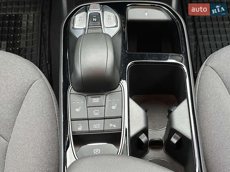 Лифтбек Hyundai Ioniq 2019 в Ковеле фото 77 Лифтбек Hyundai Ioniq 2019 в Ковеле