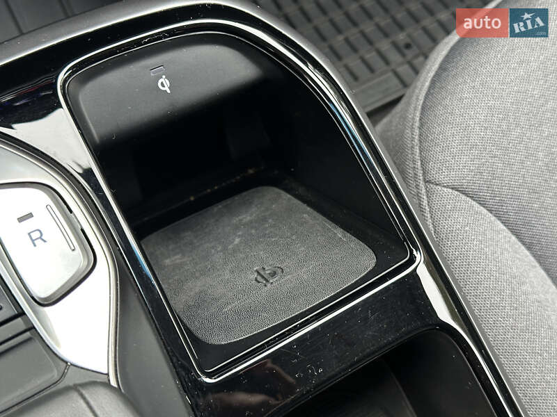 Лифтбек Hyundai Ioniq 2019 в Ковеле фото 88 Лифтбек Hyundai Ioniq 2019 в Ковеле