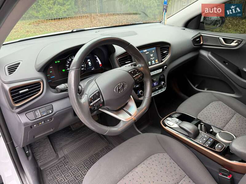 Лифтбек Hyundai Ioniq 2019 в Нежине фото 10 Лифтбек Hyundai Ioniq 2019 в Нежине