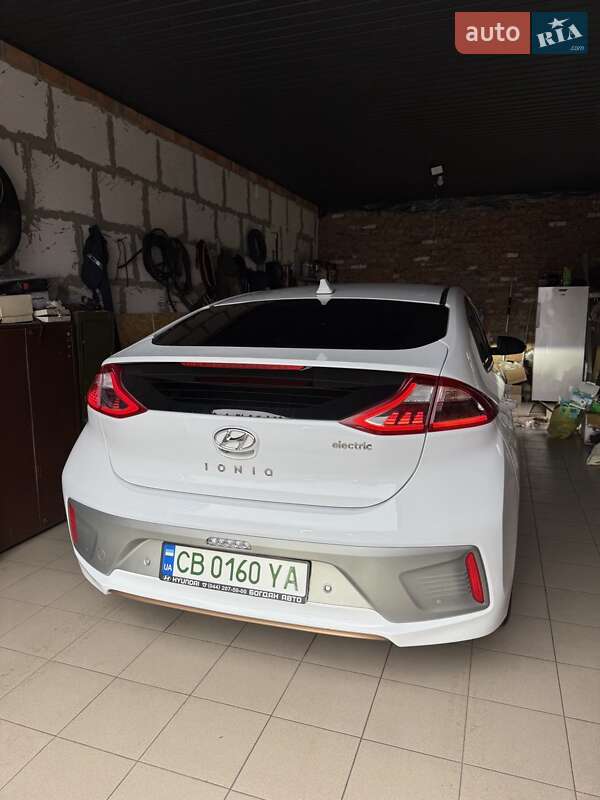Лифтбек Hyundai Ioniq 2019 в Нежине фото 26 Лифтбек Hyundai Ioniq 2019 в Нежине