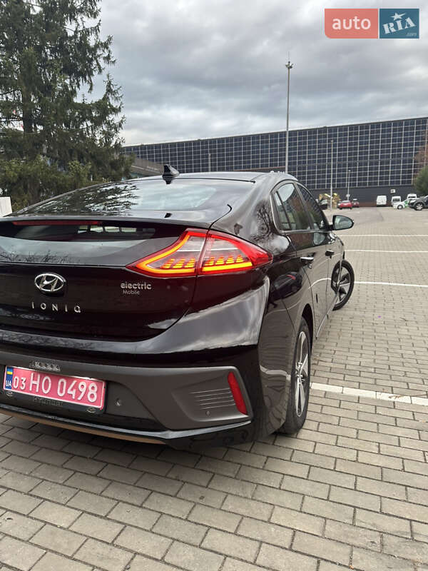 Хэтчбек Hyundai Ioniq 2017 в Луцке фото 21 Хэтчбек Hyundai Ioniq 2017 в Луцке