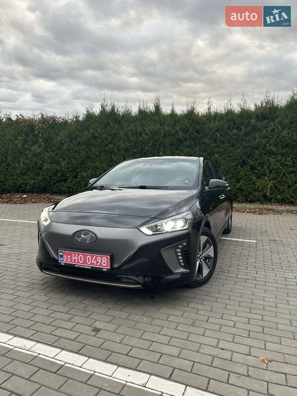 Хэтчбек Hyundai Ioniq 2017 в Луцке фото 32 Хэтчбек Hyundai Ioniq 2017 в Луцке